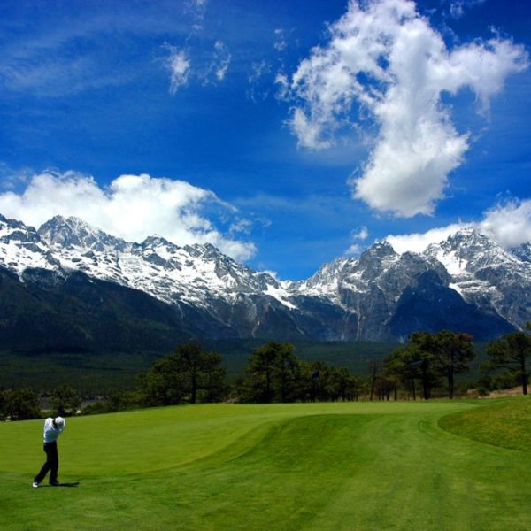 Jade Dragon Snow Mountain Golf of Lijiang