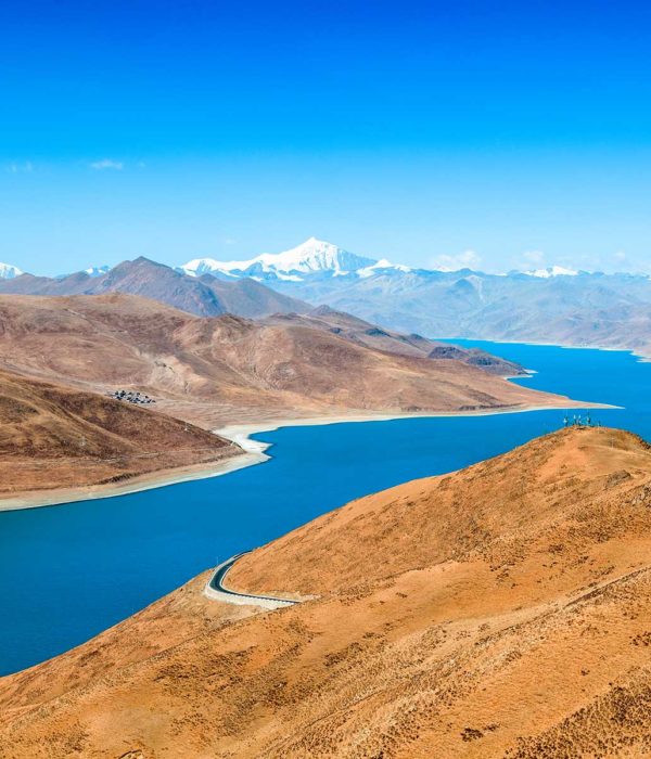 Yamtso Tso Lake of Tibet